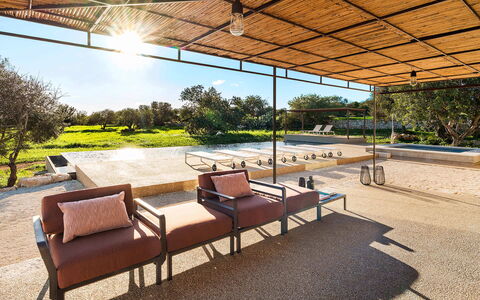 Villa del Sole: Sombra, Jardín, Paisajismo, Estructura Al Aire Libre, Silla, Mueble Para Exteriores, Eco Hotel, Pabellón, Patio Interior