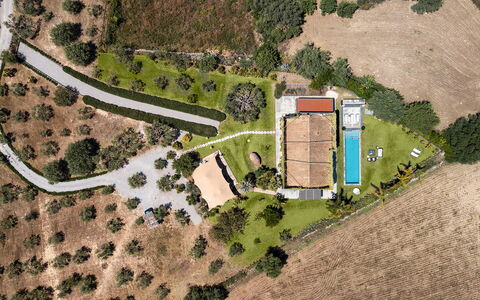 Villa Monica: Árbol, Paisaje, Barrio Residencial, Llanura, El Terreno Del Lote, Inmuebles, Casa, Área Rural, Fotografía Aérea, Vista Panorámica
