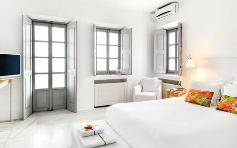 Presidential Villa: Departamento, Habitación, Hotel, Cama, Recurso, Diseño, Almohada, Lecho, Lámpara, Arrojar La Almohada