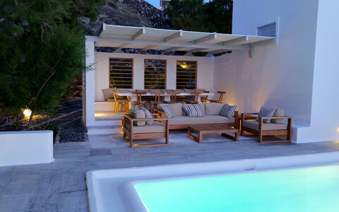 Presidential Villa: Mueble, Mueble Para Exteriores, Madera, Piscina, Silla, Recurso, Sombra, Mesa Al Aire Libre, Eco Hotel, Ocio