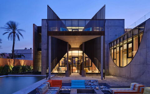 Villa Zaynab: Material Compuesto, Sombra, Diseño, La Luz Del Día, Acero, Aluminio, Eco Hotel, Piscina, Haz