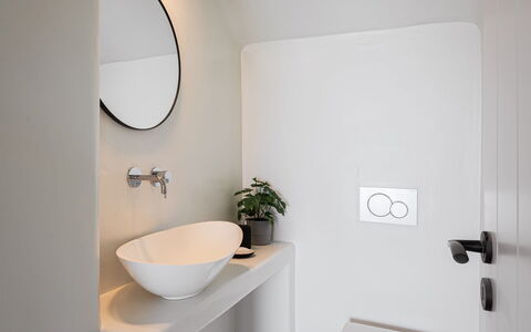 Villa Aspasia: Pared, Arreglo De Tubería, Diseño De Interiores, Baño, Lavabo, Grifo, Piso, Lavabo Del Baño, Plomería, Suelo