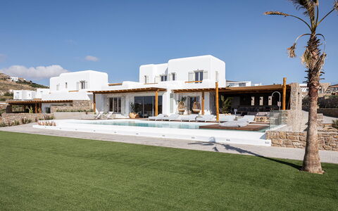 Villa Aspasia: Recurso, Piscina, Villa, Eco Hotel, Hotel, Cocina Y Comedor Mesa