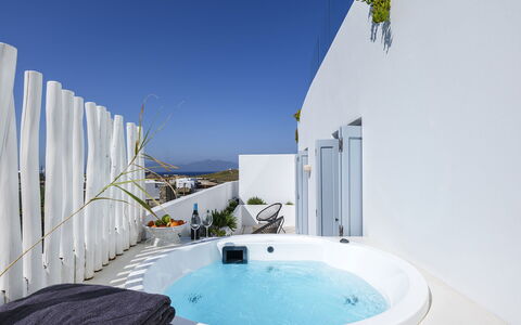 Villa Nikolas: Arquitectura, Recurso, Casa, Departamento, Eco Hotel, Hotel, Piscina, Arreglo De Tubería, Balcón, Villa