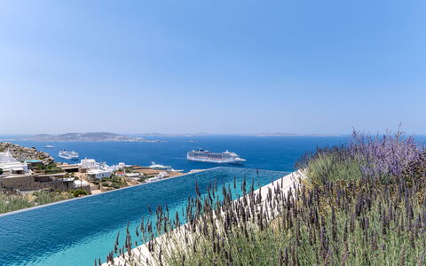Villa Achille: Azul, Mar, Costa, Piscina, Ciudad De Vacaciones, Recurso, Bahía, Balneario, Villa