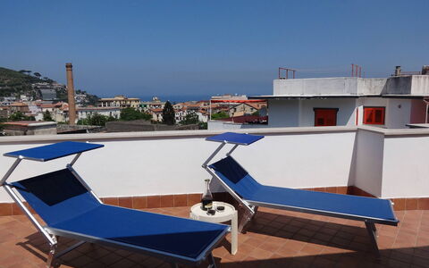 Apartment Snicher: Departamento, Balcón, Mueble Para Exteriores, Sombra, Recurso, Condominio, Silla, Hotel, Eco Hotel, Planta De Casa