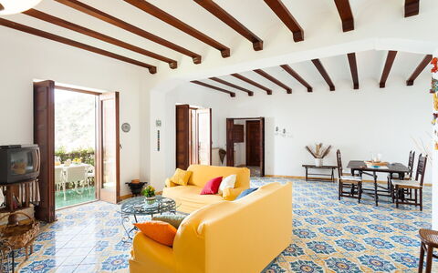 Casa Annalu: Piso, Mueble, Suelo, Diseño De Interiores, Puerta, Casa, Habitación, Techo, Silla, Sala