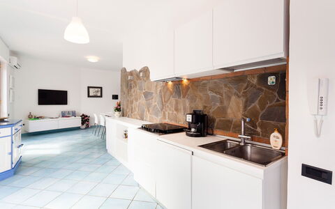 Villa Angel: Cocina, Piso, Diseño De Interiores, Electrodoméstico, Mostrador, Aparato De Cocina, Suelo, Techo, Electrodoméstico, Encendiendo