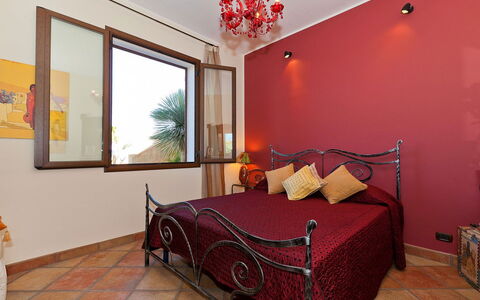 Villa Athena: Mueble, Diseño De Interiores, Cama, Habitación, Pared, Madera, Piso, Suelo, Sábana, Habitación