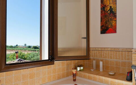 Villa Athena: Arreglo De Tubería, Pared, Diseño De Interiores, Grifo, Baño, Plomería, Casa, Espejo, Lavabo, Suelo
