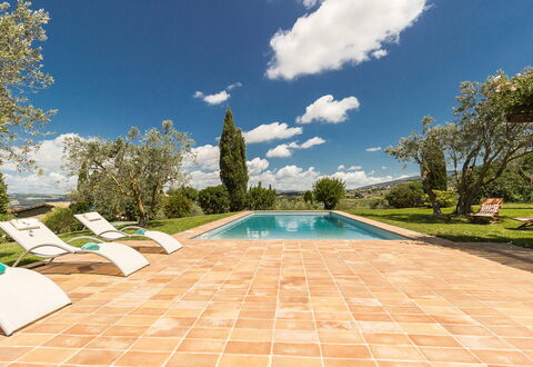 Villa Molinazzo 14: Piscina, Mueble Para Exteriores, Jardín, Paisajismo, Losa, Sombra, Loseta, Recurso, Eco Hotel, Fuente De Agua