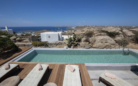 Boho House: Afloramiento, Piscina, Ático