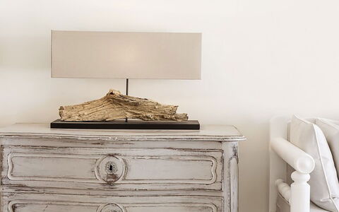 Campani Villa: Mueble, Material Natural, Cajón, Vestidor, Pintar, Mesita De Noche, Lámpara, Sala, Aparador, Marco