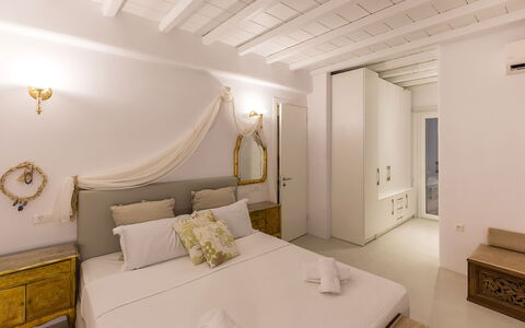 Carmen 1: Piso, Suelo, Diseño De Interiores, Departamento, Techo, Habitación, Cama, Recurso, Hotel, Marco De La Cama