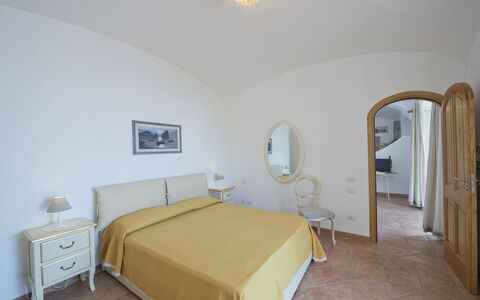 Casa Gemma: Habitación, Diseño De Interiores, Cama, Suelo, Piso, Sábana, Mueble, Lecho, Techo, Habitación