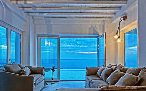 Fanaria Villa: Azul, Mueble, Mar, Silla, Oceano, Recurso, Sofá, Hotel, Sala