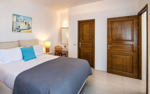 Guest House Levantes: Mueble, Diseño De Interiores, Piso, Suelo, Madera, Habitación, Techo, Cama, Habitación, Encendiendo