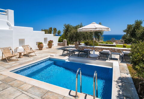 Guest House Levantes: Azul, Piscina, Recurso, Mueble Para Exteriores, Silla, Sunlounger, Inmuebles, Losa, Villa, Diseño
