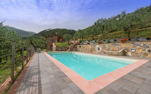 Il Podere: Piscina, Fuente De Agua, Losa, Loseta, Recurso