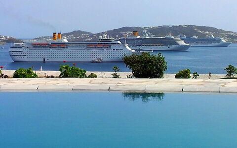 Rose Studio 1: Agua, Mar, Watercraft, Costa, Piscina, Recurso, Zona Tropical, Barco, Ciudad De Vacaciones, Arquitectura Naval