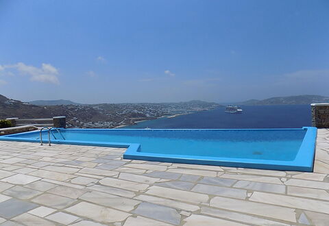 Rose Studio 1: Azul, Piscina, Material Compuesto, Loseta, Sombra, Recurso, Mueble Para Exteriores, Sunlounger, Losa