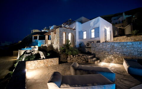 Villa Amon: Recurso, Inmuebles, Villa, Mansión, Piscina, Hotel, Eco Hotel, La Iluminación Del Paisaje, Ciudad De Vacaciones, Ático