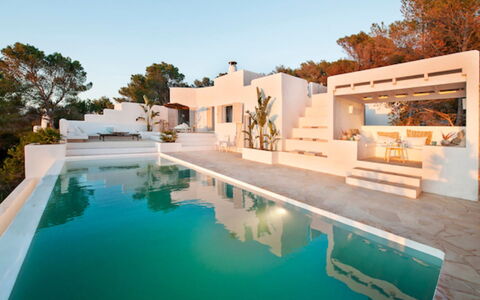 Villa Arenas: Casa, Puerta, Inmuebles, Piscina, Villa, Escalera, Paisajismo, Recurso, Eco Hotel, Mansión