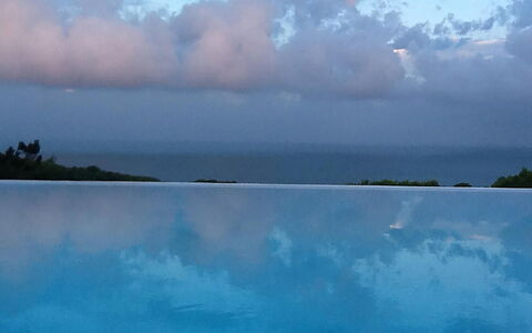 Villa Arenas: Cielo, Azul, Agua, Tiempo De Día, Cuerpo De Agua, Los Recursos Hídricos, Nube, Horizonte
