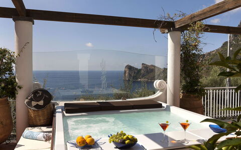 Villa Avion: Mueble, Diseño De Interiores, Recurso, Silla, Arreglo De Tubería, Planta De Casa, Piscina, Bañera, Villa