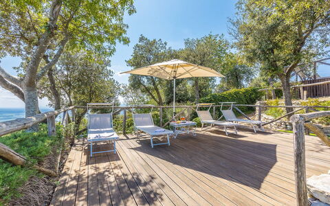 Villa Bastiano: Mueble Para Exteriores, Sombra, Jardín, Madera Dura, Silla, Cubierta, Eco Hotel, Tablón, Paisajismo, Balcón