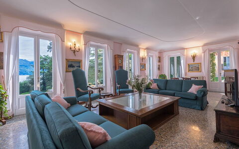 Villa Camilla: Mueble, Diseño De Interiores, Casa, Departamento, Habitación, Silla, Techo, Sofá, Sala