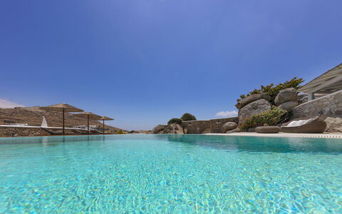 Villa Cassandra: Azul, Agua, Piscina, Recurso, Costeras Y Los Accidentes Geográficos Oceánico, Costa, Mar, Zona Tropical, Apuntalar, Promontorio