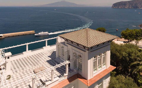 Villa Correale: Casa, Balcón, Inmuebles, Mansión, Villa, Ciudad De Vacaciones