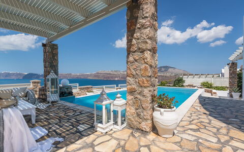 Villa Crystal: Recurso, Mansión, Piscina, Inmuebles, Villa, Silla, Hotel, Patio, Eco Hotel, Ático