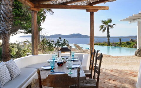 Villa Delos: Mueble, Recurso, Silla, Mueble Para Exteriores, Eco Hotel, Piscina, Sombra, Villa, Balneario, Balcón