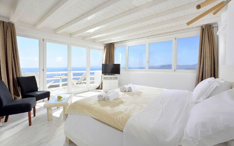 Villa Fabulous: Mueble, Departamento, Recurso, Habitación, Cama, Hotel, Lecho, Sábana, Marco De La Cama, Villa