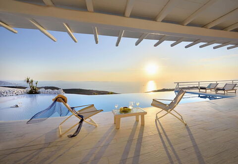 Villa Fabulous: Mueble, Silla, Recurso, Mueble Para Exteriores, Mar, Eco Hotel, Sombra, Hotel, Piscina, Villa