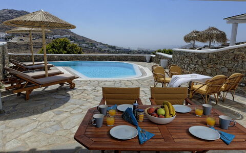 Villa Fos: Mueble Para Exteriores, Techo, Mueble, Silla, Sombra, Recurso, Eco Hotel, Villa, Piscina, Losa