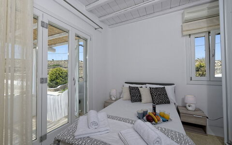 Villa Fos: Departamento, Casa, Balcón, Planta De Casa, Hotel, Villa