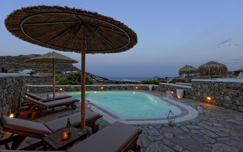 Villa Fos: Noche, Recurso, Piscina, Eco Hotel, Ciudad De Vacaciones, Medianoche, Hotel, Villa, Balneario