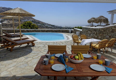 Villa Fos: Mueble Para Exteriores, Techo, Mueble, Silla, Sombra, Recurso, Eco Hotel, Villa, Piscina, Losa