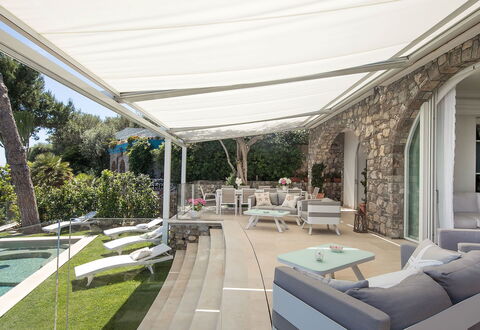 Villa Ieranto 6: Mueble, Mueble Para Exteriores, Silla, Recurso, Sombra, Piscina, Estructura Al Aire Libre, Toldo, Patio, Eco Hotel