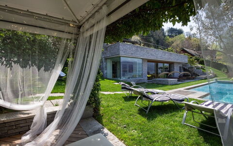 Villa Isa: Piscina, Recurso, Jardín, Mueble Para Exteriores, Patio Interior, Sombra, Eco Hotel, Paisajismo, Inmuebles, Ocio