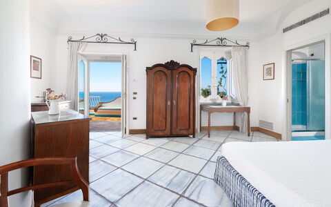 Villa Magnolia: Mueble, Piso, Diseño De Interiores, Suelo, Mesa, Mar, Techo, Departamento, Recurso, Habitación