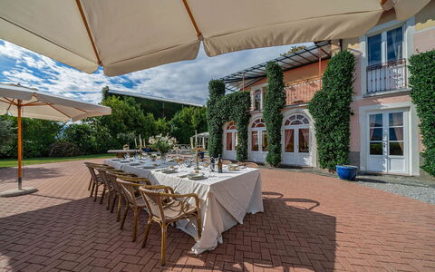 Villa Meridiana: Arbusto, Inmuebles, Jardín, Yarda, Césped, Mansión, Hacienda, Paisajismo, Patio, Villa