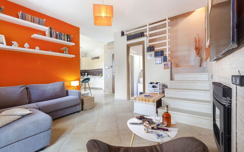 Villa Mouna: Diseño De Interiores, Mueble, Piso, Pared, Suelo, Madera, Sofá, Habitación, Sala, Techo