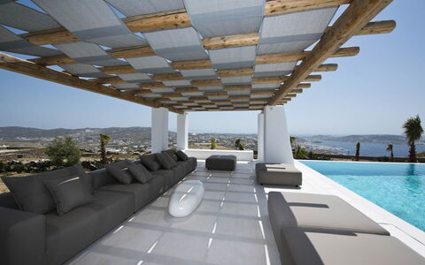 Villa Opallia: Diseño De Interiores, Suelo, Sala, Piso, Mueble, Departamento, Sofá, Silla, Sombra