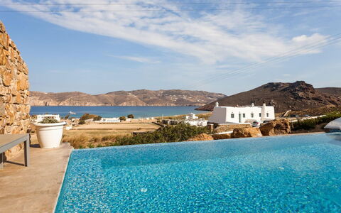 Villa Paradeisos: Piscina, Recurso, Cordillera, Costa, Eco Hotel, Villa, Ciudad De Vacaciones, Hotel, Bahía, Sunlounger