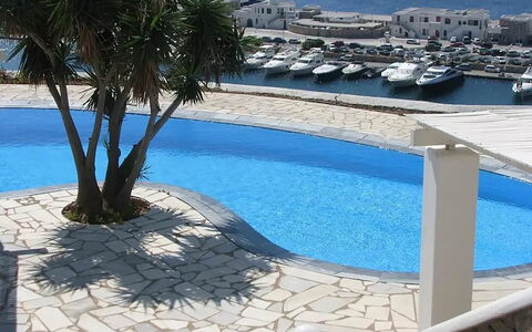 Villa Rose 1: Azul, Piscina, Mueble Para Exteriores, Recurso, Material Compuesto, Sombra, Paraguas, Sunlounger, Losa, Silla
