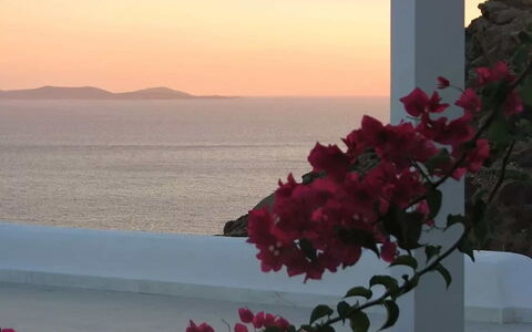 Villa Rose 1: Oceano, Noche, Balcón, Oscuridad, Planta De Casa